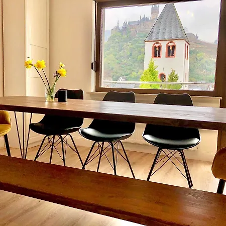 펜션 Haus Mosel Tales In Fuer Bis Zu 9 Personen 코헴